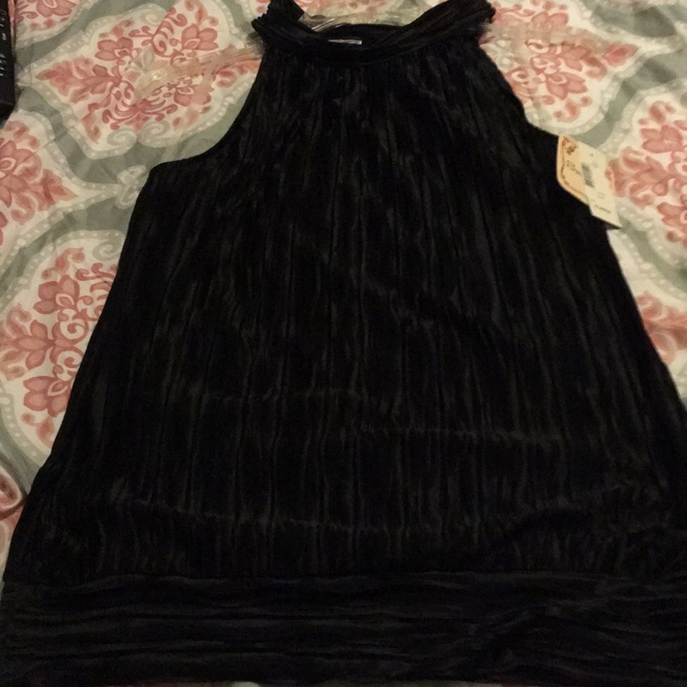 NWT Soulmates Sleeveless Blouse